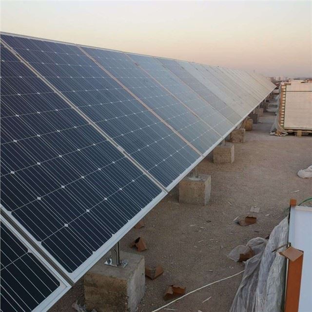 Solcellepanel takfeste